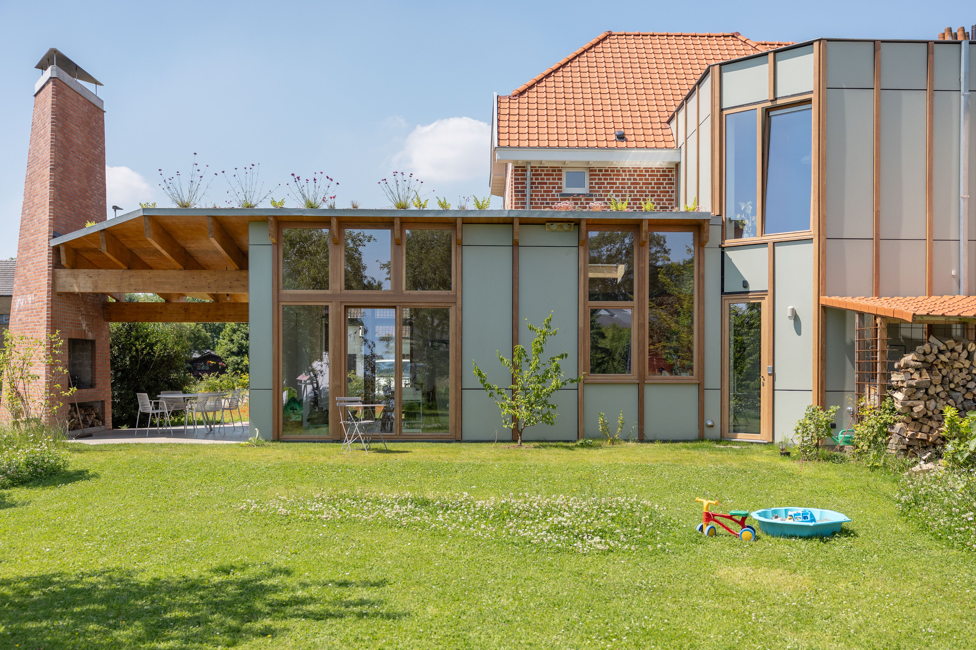Casa Geminada Hofbode II / Marge arquitetos