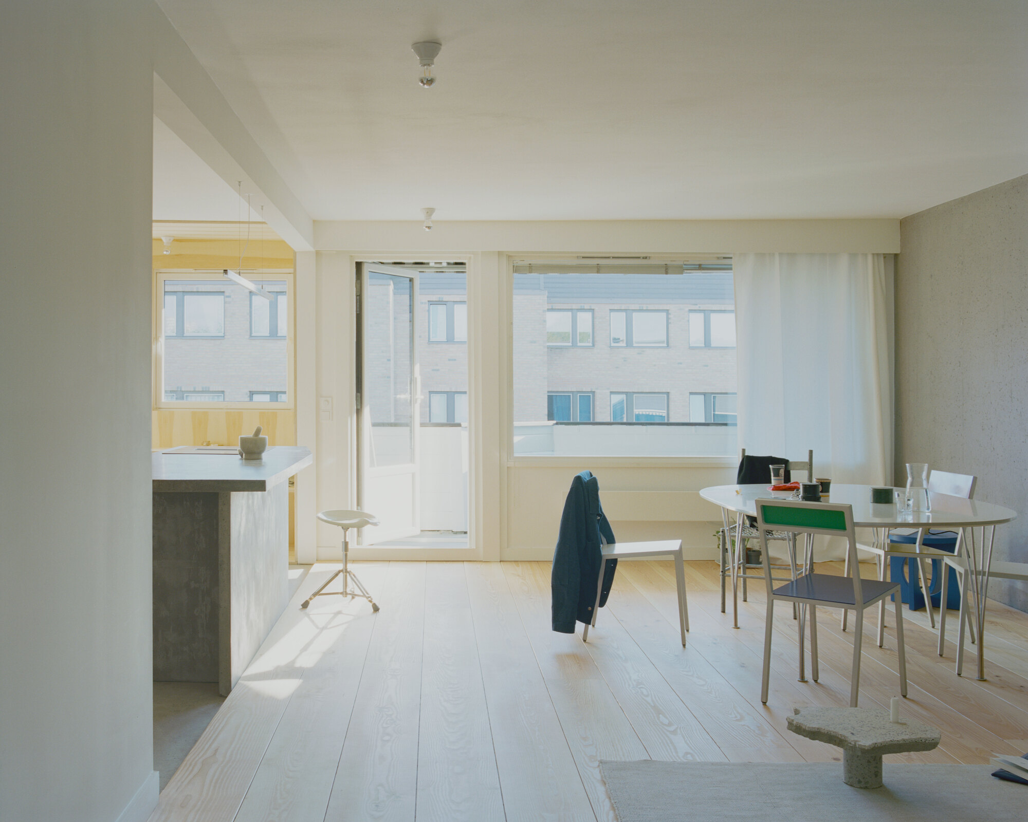 Renovação de apartamento Rundtjernveien / Studio Et al