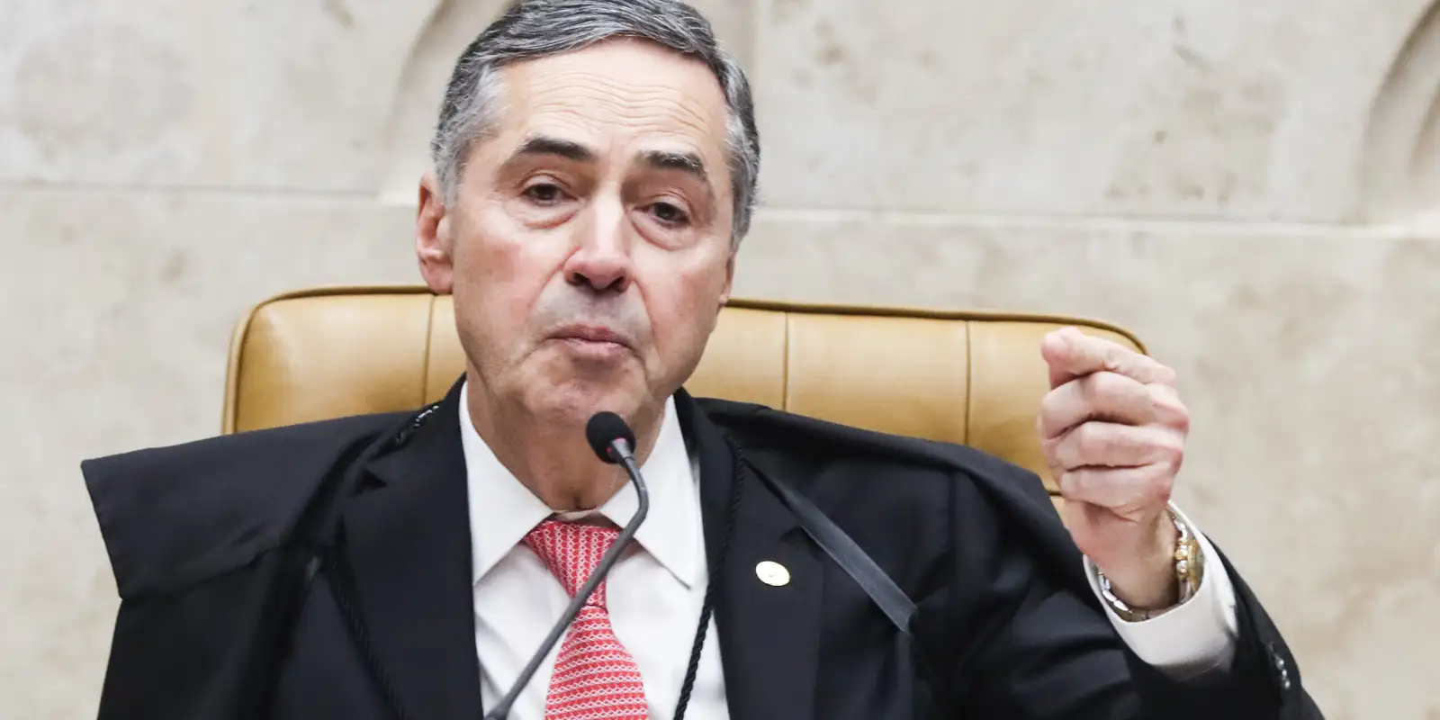 Barroso pede retomada do julgamento sobre descriminalização do aborto 