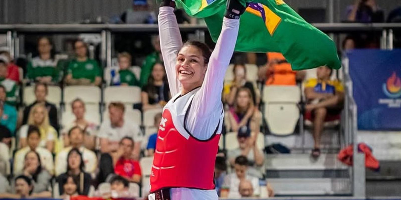 Maria Clara Pacheco é campeã mundial de taekwondo na China