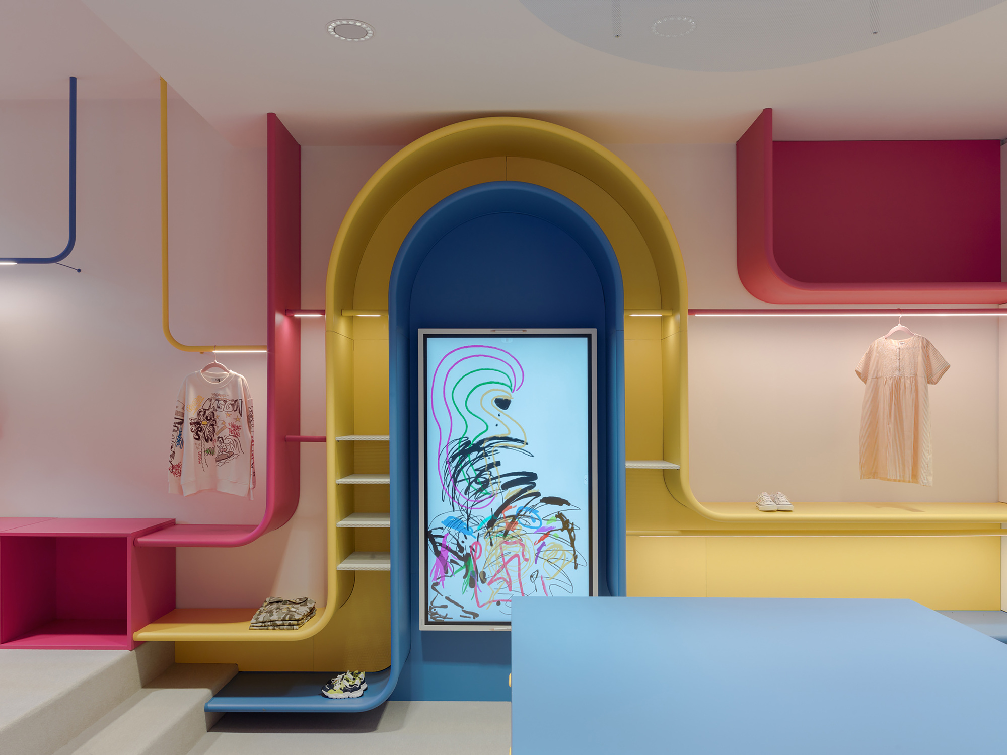 Espaço de varejo Zoii Kids / Tommasi Architecture