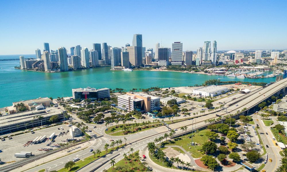 Keyes Coverage compra agência de seguros com sede em Miami