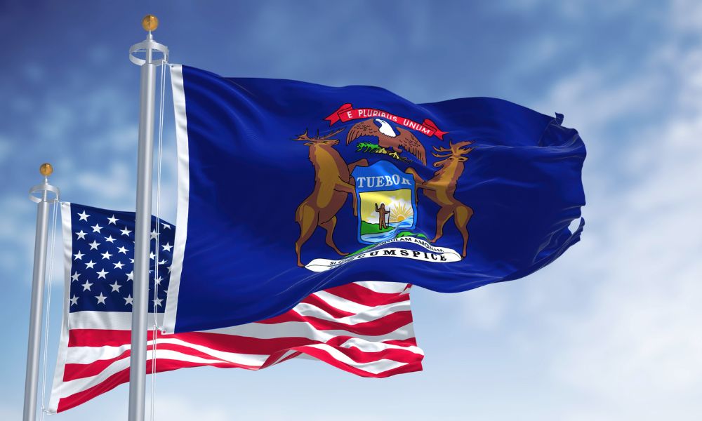Legisladores de Michigan propõem revisão das regras PIP de seguro automóvel