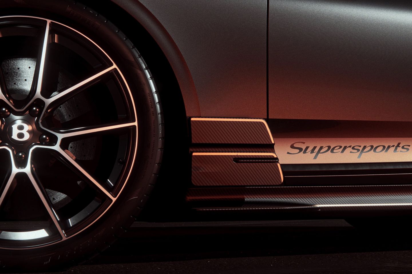 Primeiro RWD Bentley GT Supersports chegando