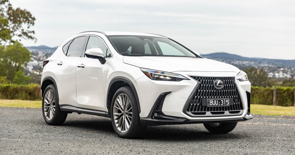 Lexus conserta falha de câmera em mais de 27 mil veículos