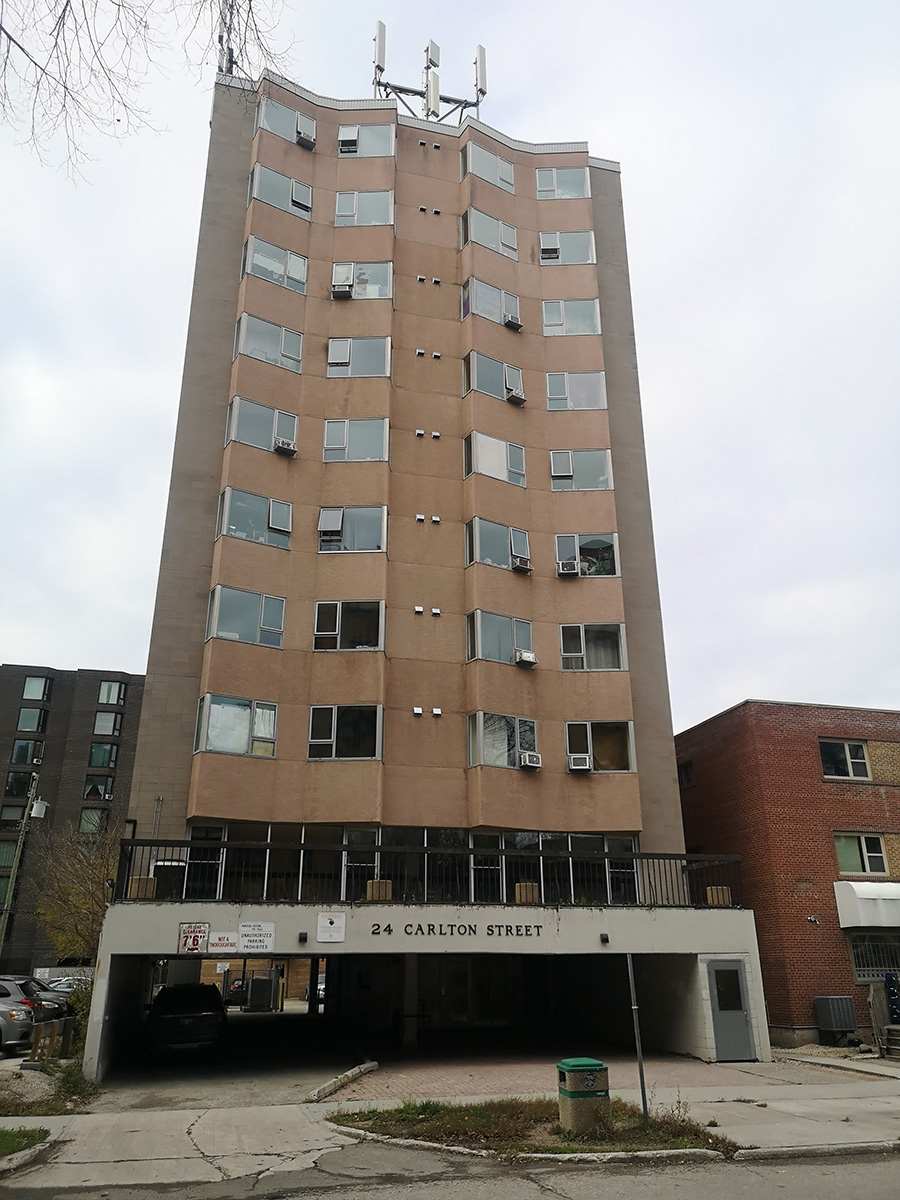 1970 – Manitoba Housing, 24 Carlton Street, Winnipeg – Arquitetura de Winnipeg