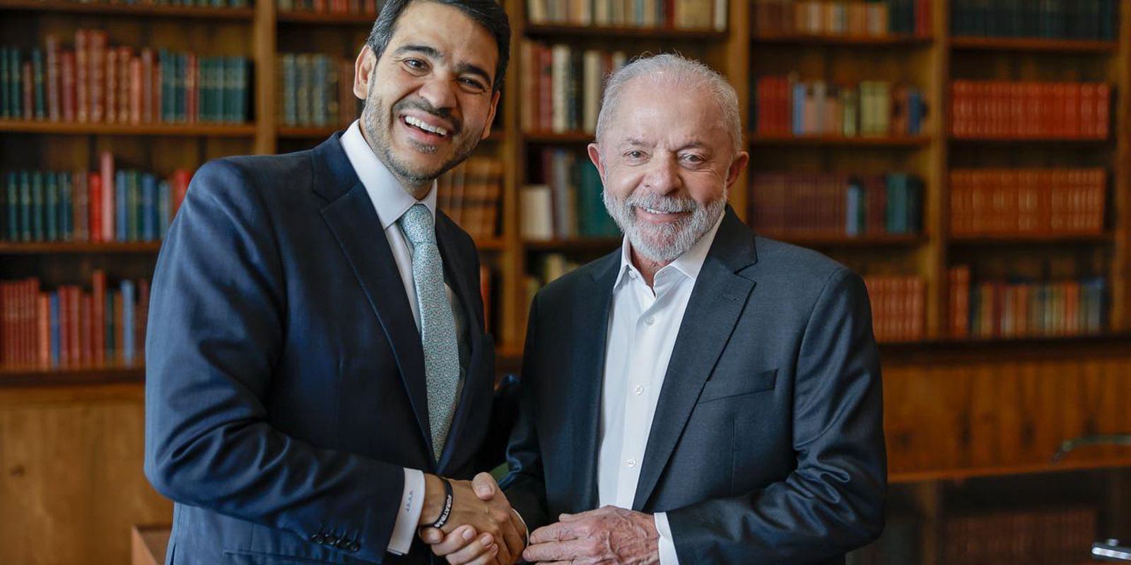 Lula indica Messias para vaga de Barroso no STF