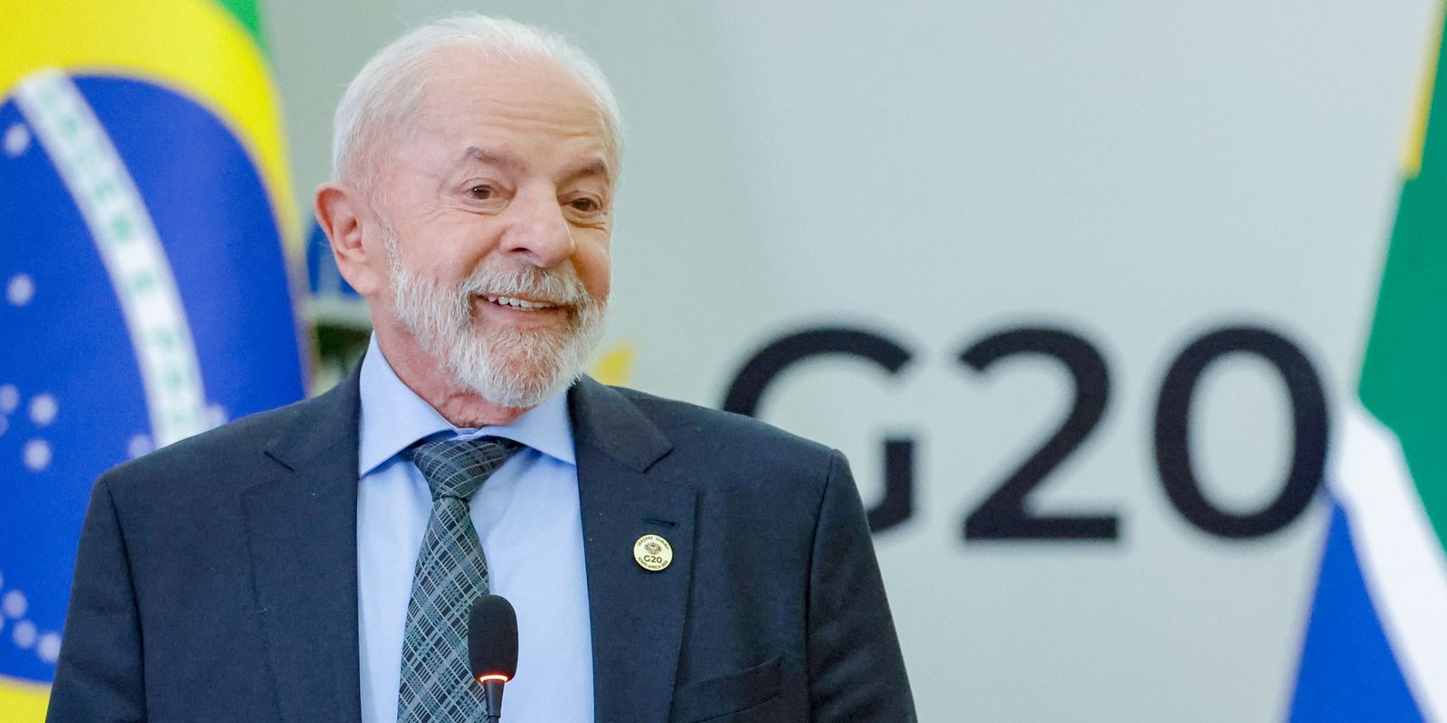 Lula recebe título de doutor honoris causa em Moçambique