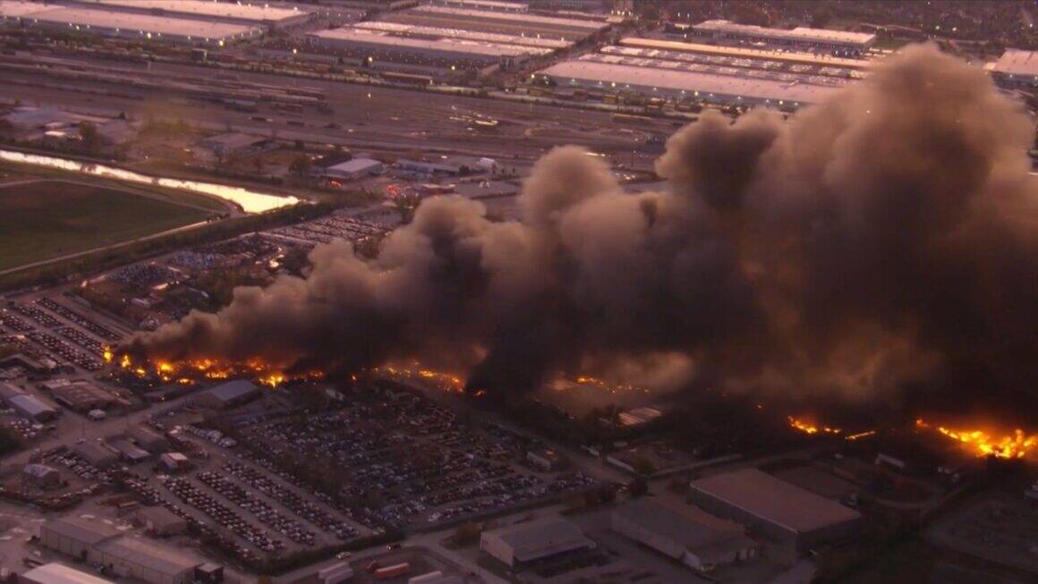 UPS MD-11 cai logo após a decolagem em Louisville, número de mortos sobe para 12
