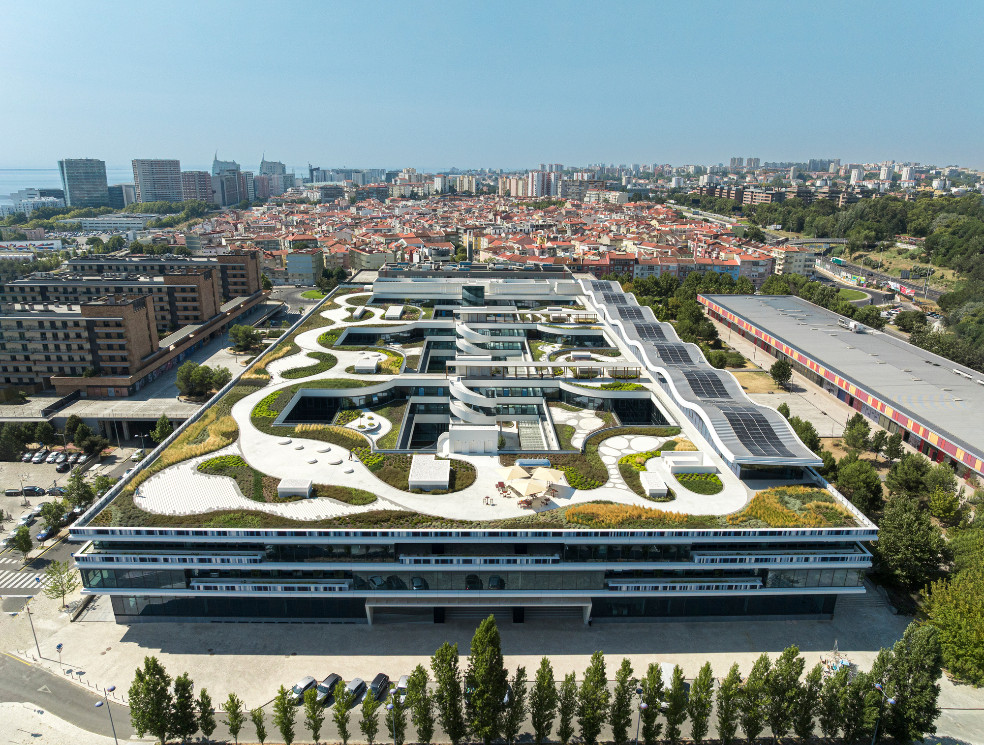 Campus Oriente Verde / LJ-Grupo Arquitectura Paisagista