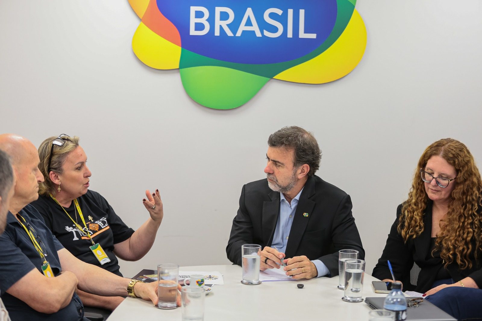 Embratur se reúne com representantes da Rota das Missões e discute visibilidade internacional do destino