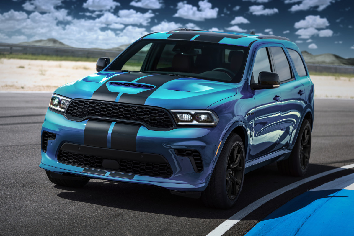 Dodge traz de volta opção nostálgica para SUV Durango com motor V8