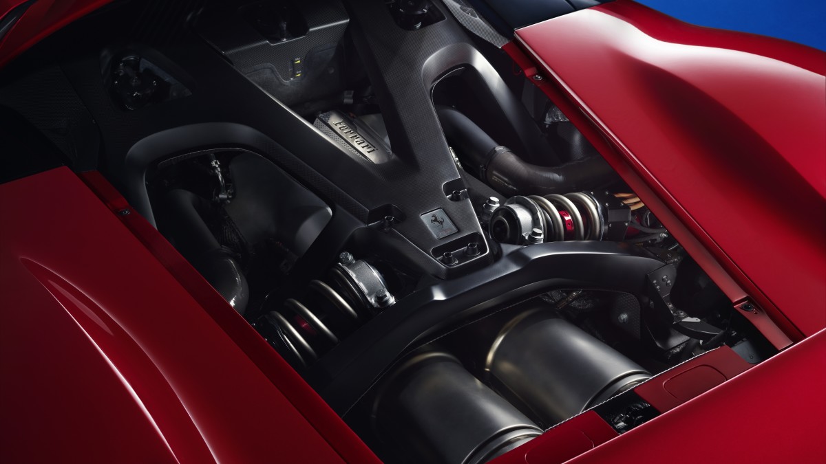 Ferrari explicou por que seu novo V6 é "Superior" aos seus lendários motores V12