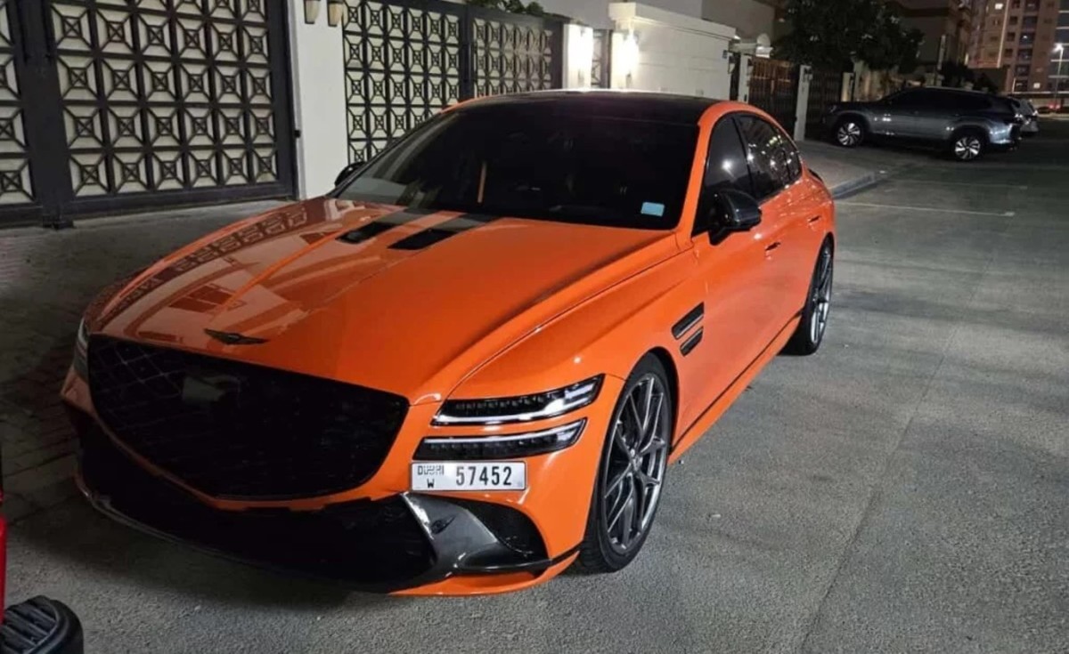 Novo Genesis G80 Magma espiado com novo visual inteligente e enorme tela OLED de 27 polegadas