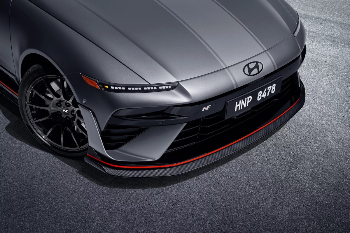 O novo kit de fibra de carbono de US$ 7.500 da Hyundai torna o Ioniq 6 N ainda mais selvagem