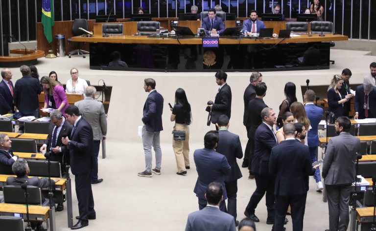 Câmara aprova educação ambiental para trabalhadores visando a prevenção de desastres – Notícias