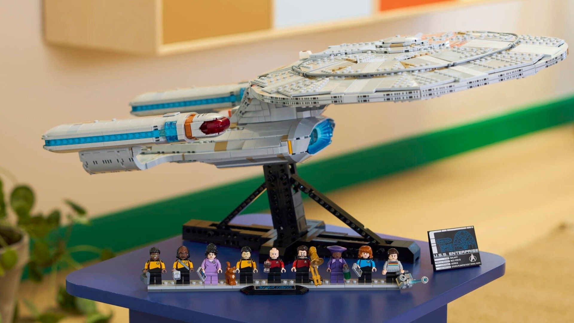 Faça assim: Lego revela o primeiro kit ‘Star Trek’ com a icônica tripulação USS Enterprise D e ‘Next Generation’