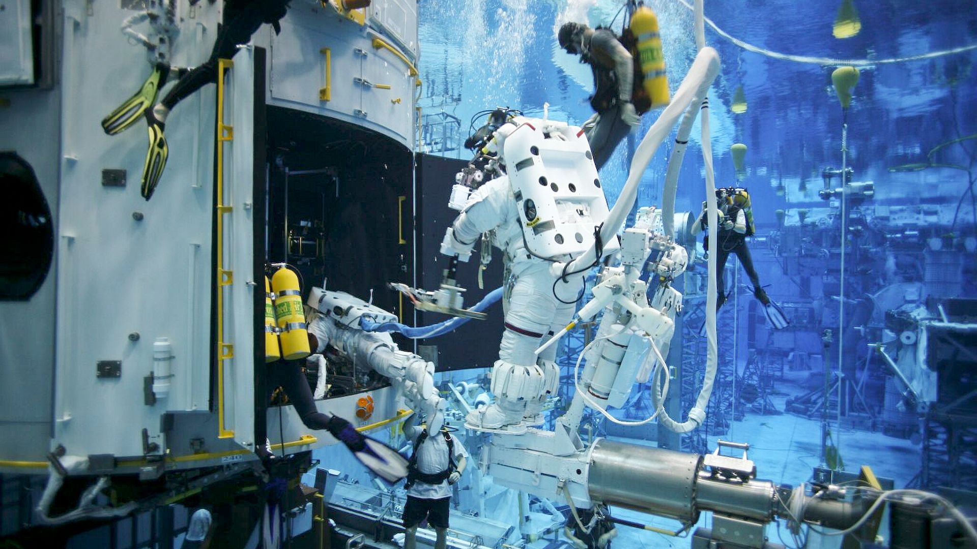 Exploração espacial no quintal, com orçamento limitado – como a NASA simula condições no espaço sem decolar