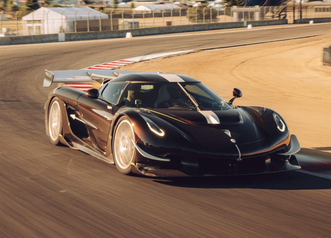 O novo hipercarro da Koenigsegg acaba de quebrar o recorde de Laguna Seca – embora esteja abaixo do limite de ruído