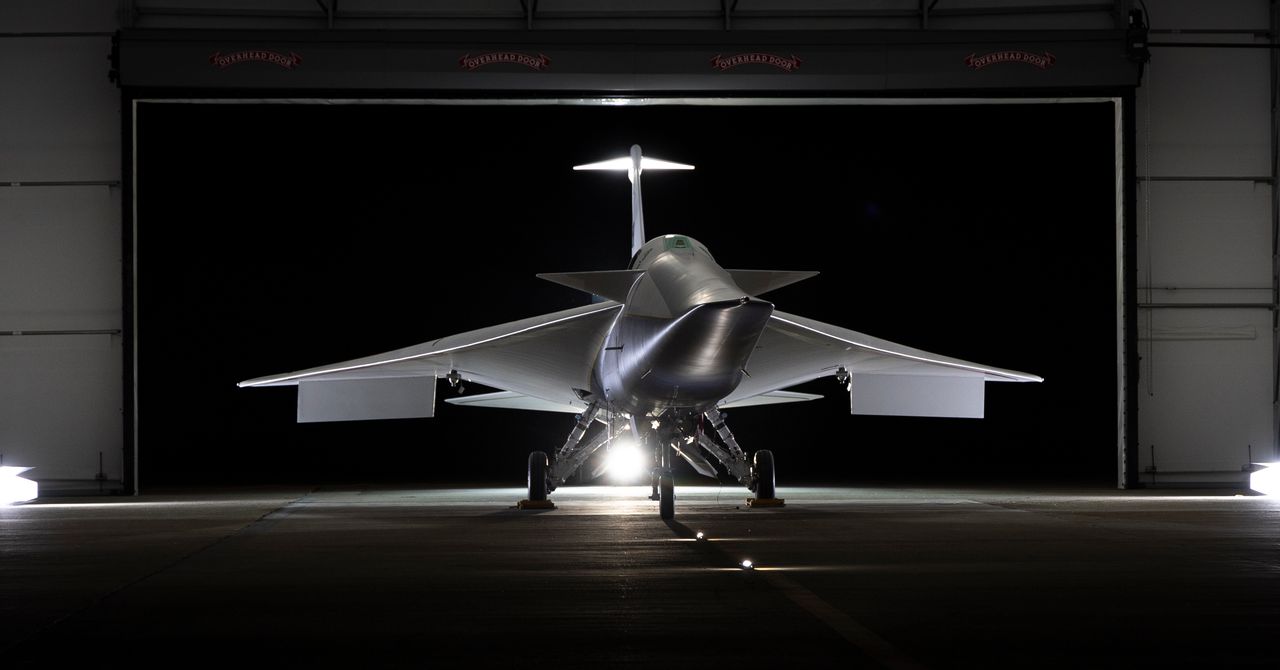 O silencioso jato supersônico da NASA decola