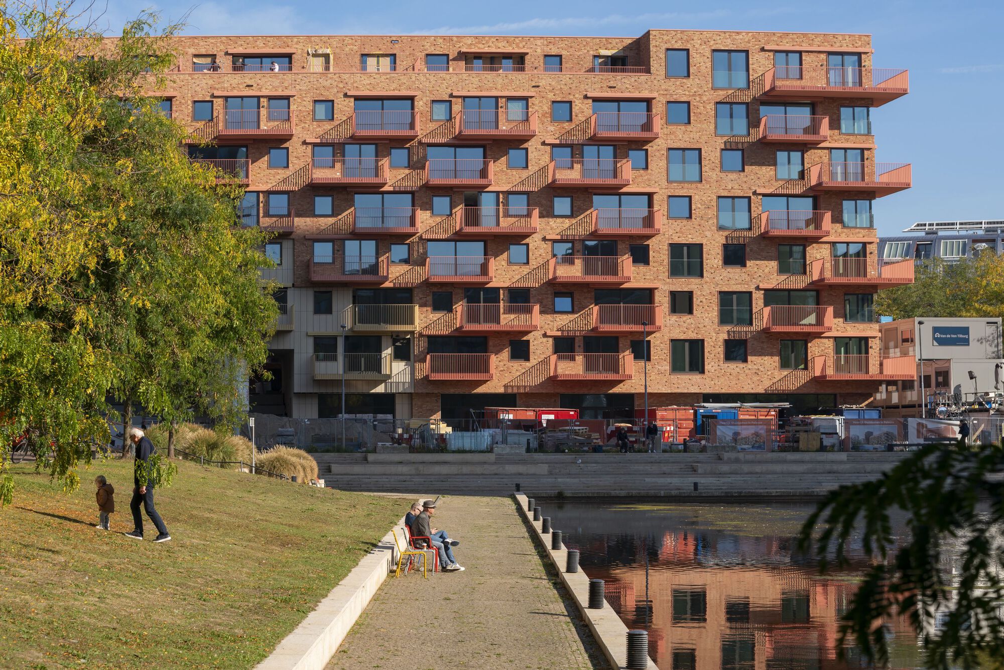 Edifício Residencial Palazzo Paleiskwartier / Benthem Crouwel Architects