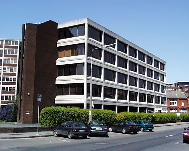 1974 – Escritórios, Shelbourne Road, Dublin – Arquitetura da cidade de Dublin, Edifícios Perdidos da Irlanda