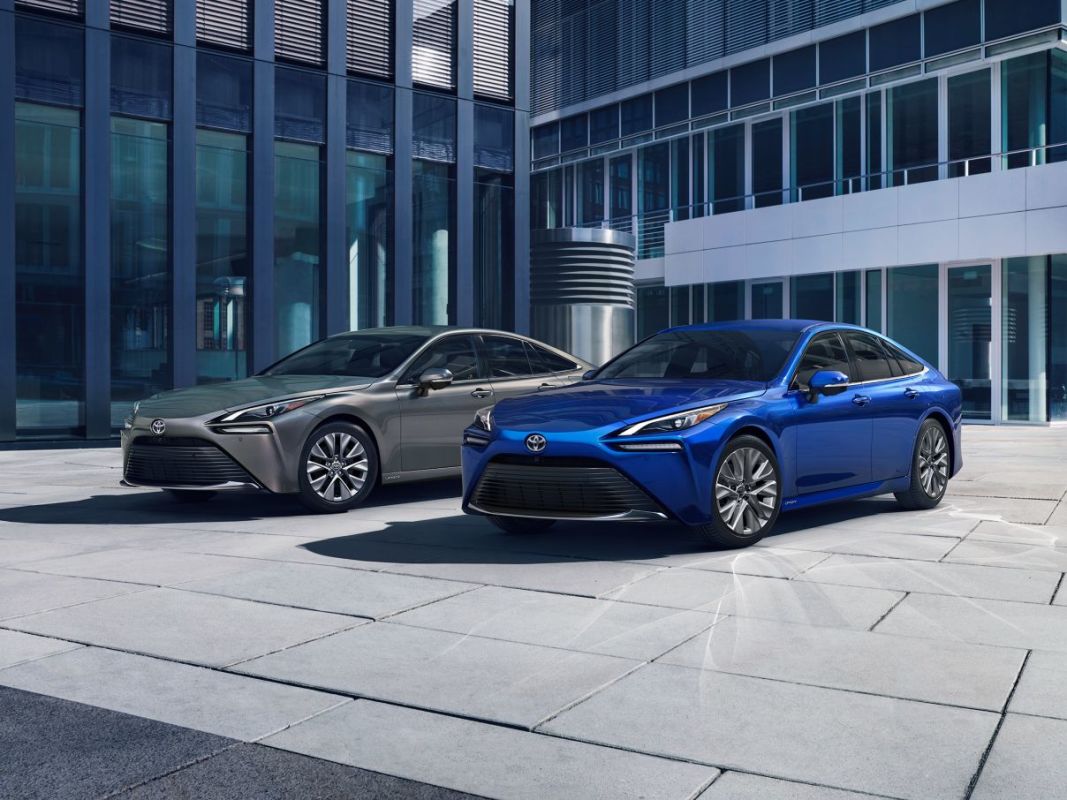 Toyota processada em US$ 5,7 bilhões por carros a hidrogênio Mirai