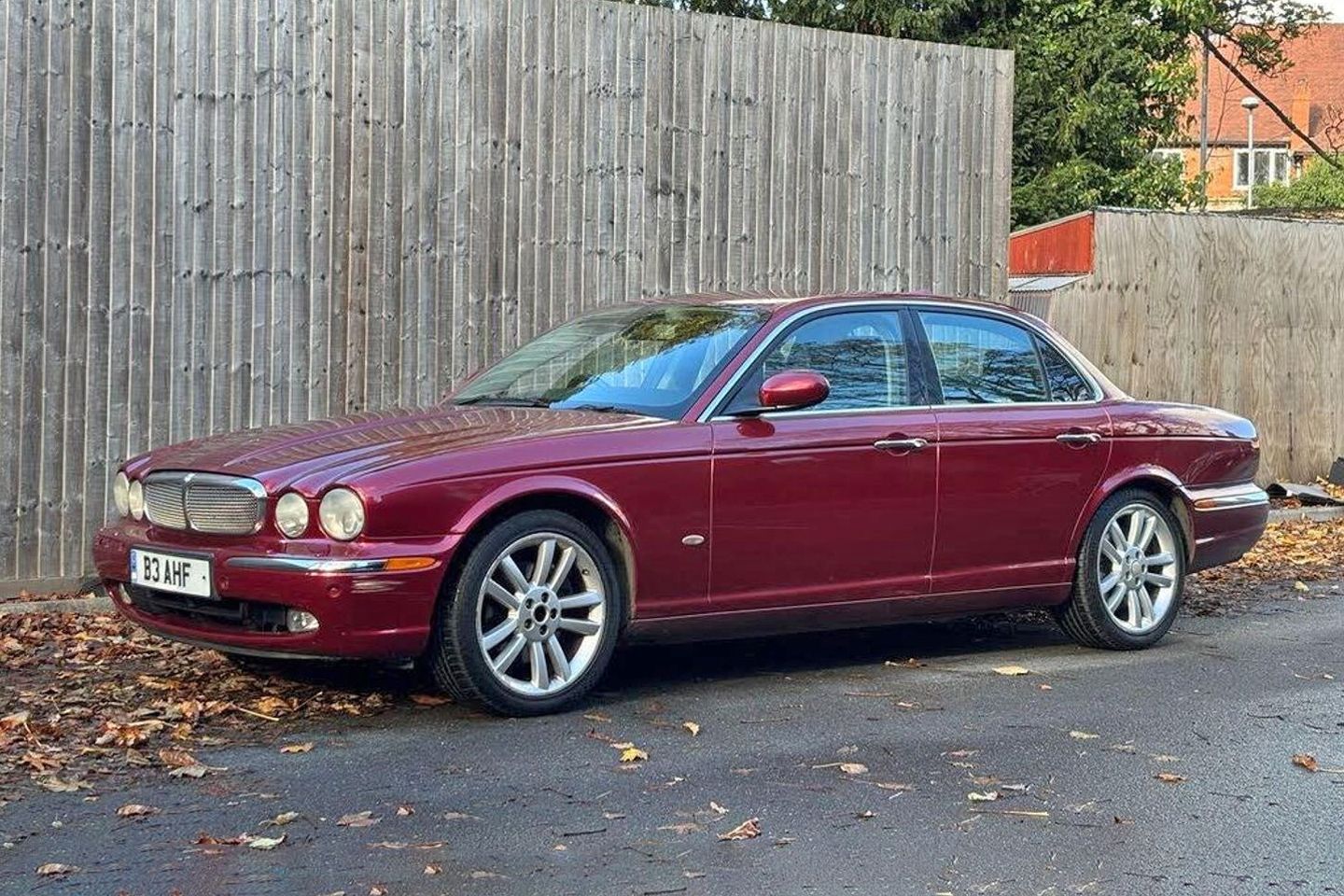 Jaguar XJ TDVI (X350) | Galpão da Semana