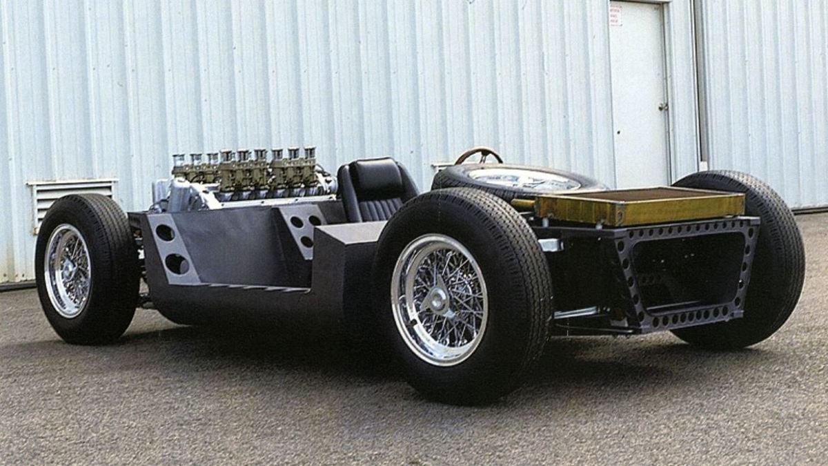 O Lamborghini Miura estreou como um chassi simples antes de se tornar o primeiro supercarro