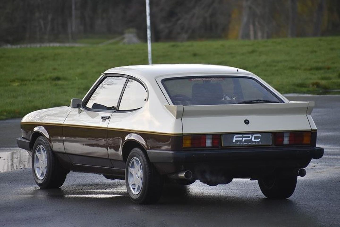 Caramba, há um turbo Janspeed Capri V6 à venda