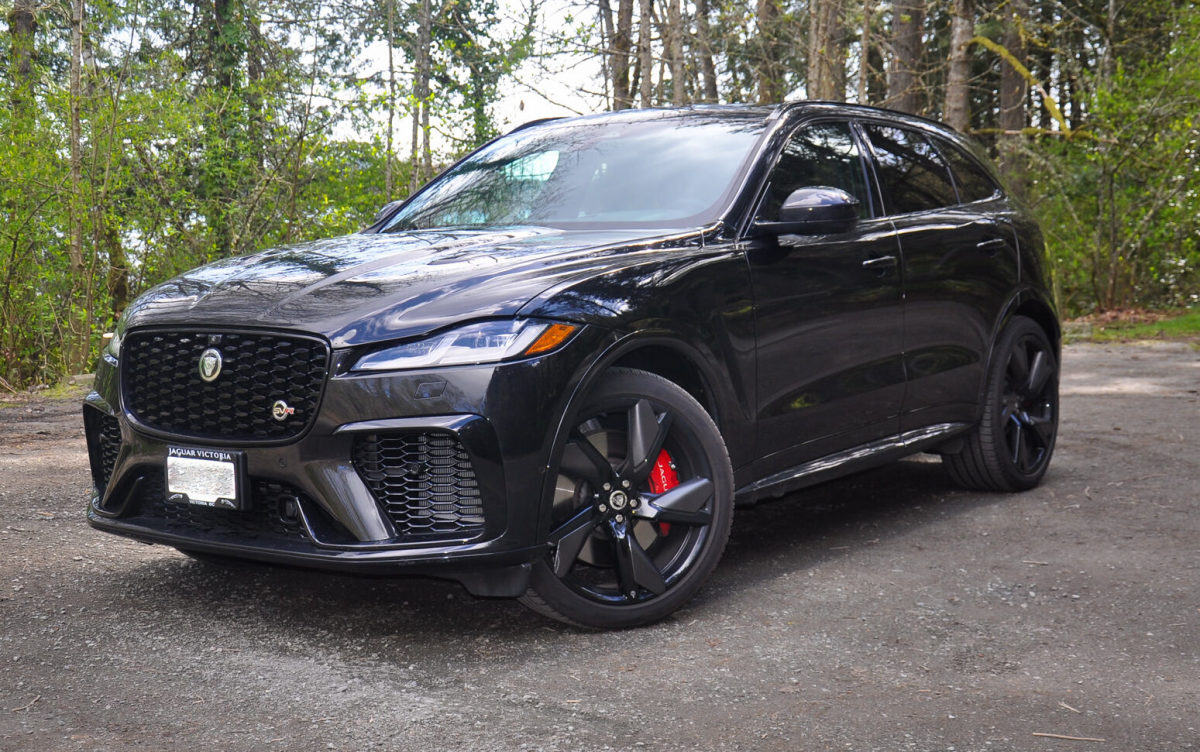Jaguar constrói seu último carro movido a gás enquanto a marca se torna totalmente elétrica