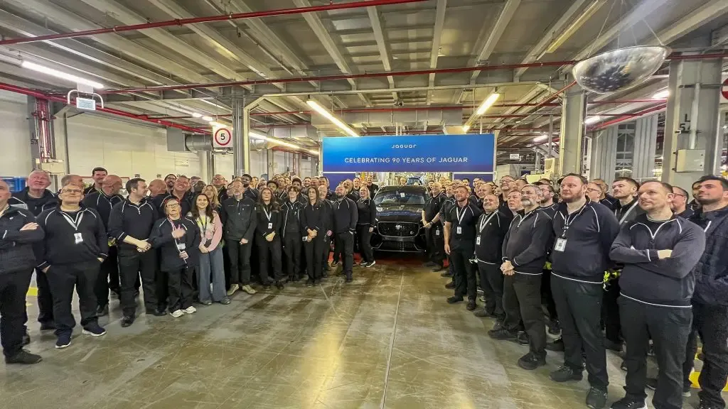 Último Jaguar a gasolina construído | Especialista em carros