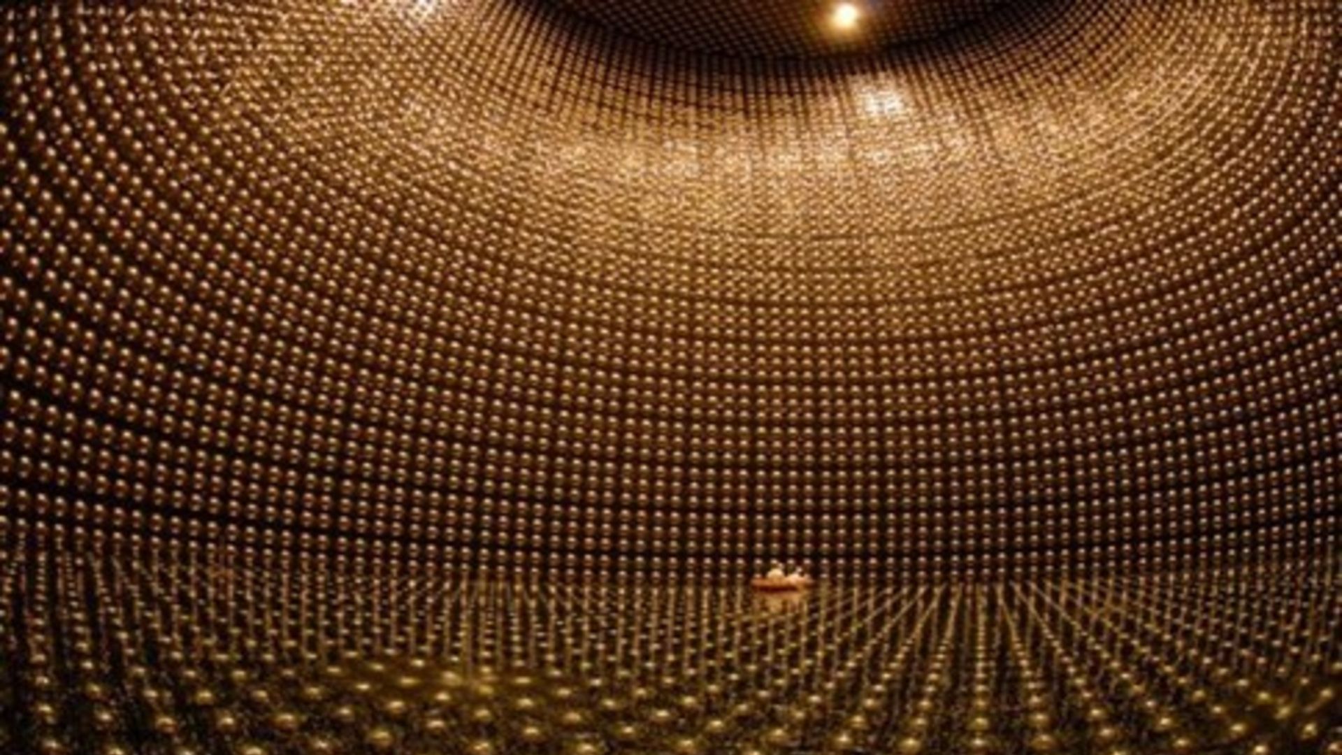 Por que o universo é feito de matéria? Esses experimentos com ‘partículas fantasmas’ podem nos ajudar a descobrir