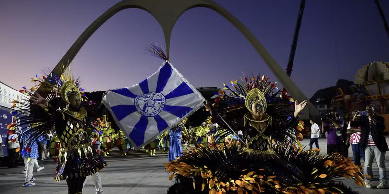 Desfiles de escolas de samba do RJ são declarados Patrimônio do Estado