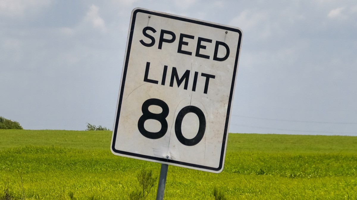 Texas introduz limites de velocidade variáveis ​​para salvar vidas