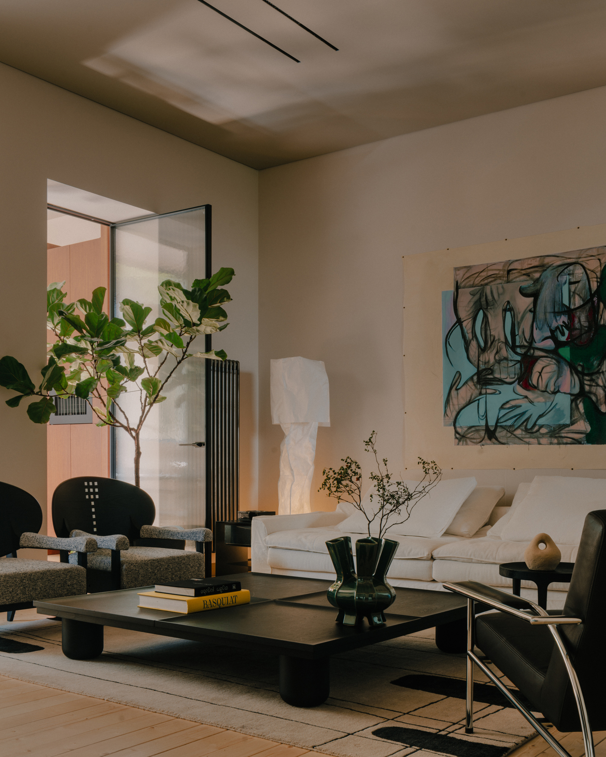 Apartamento no centro de Tbilisi / Numero Design Studio