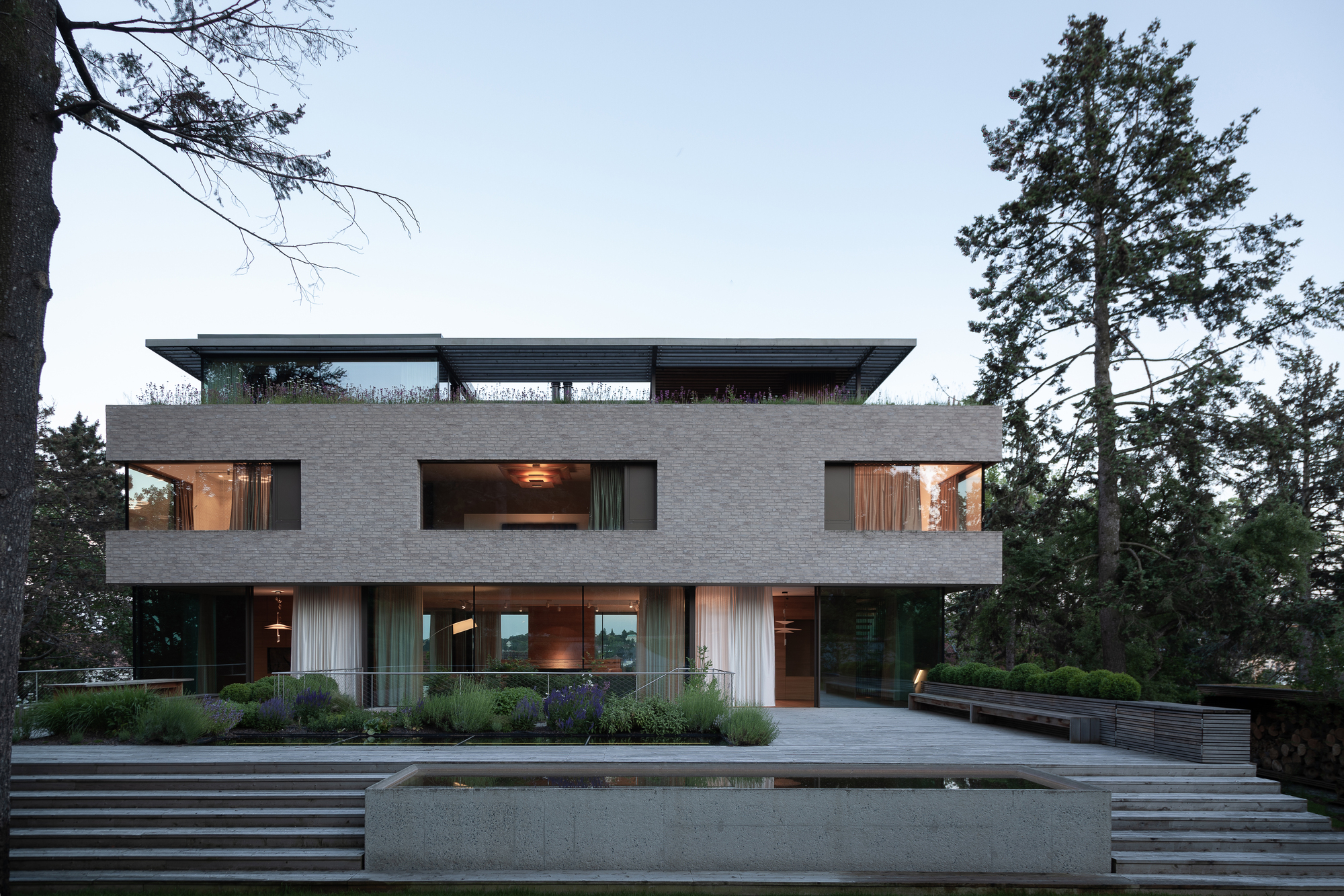 Villa Vista / Znameni Ctyr Architekti