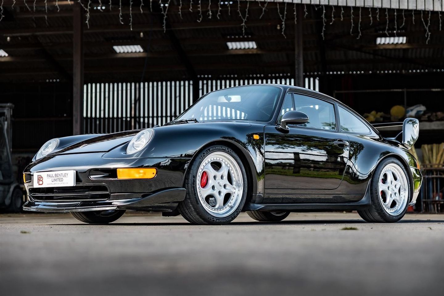 Um dos seis Porsche 911 RS Club Sport à venda