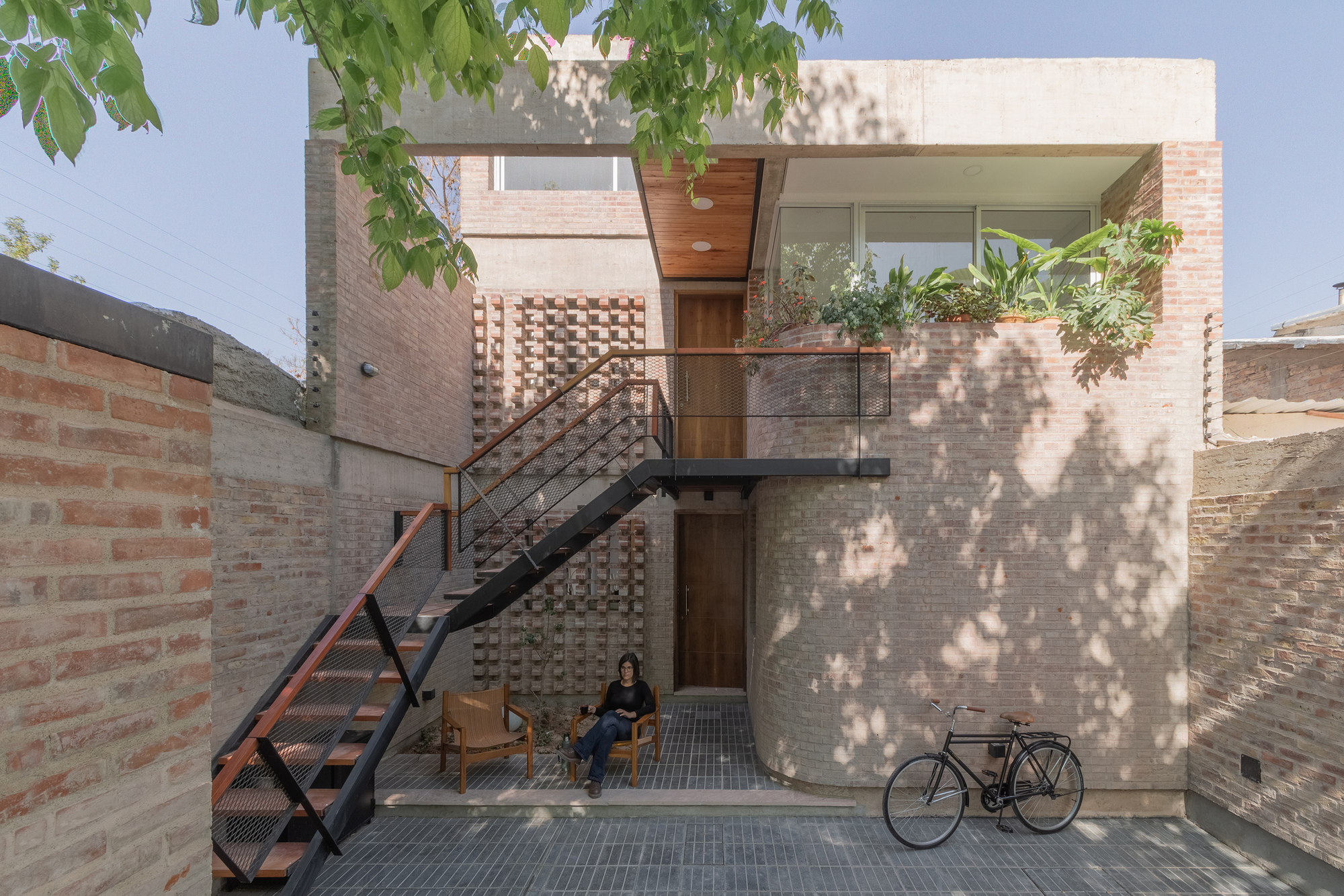 Casa Segura 1124 / Arquitetos do Primeiro Andar