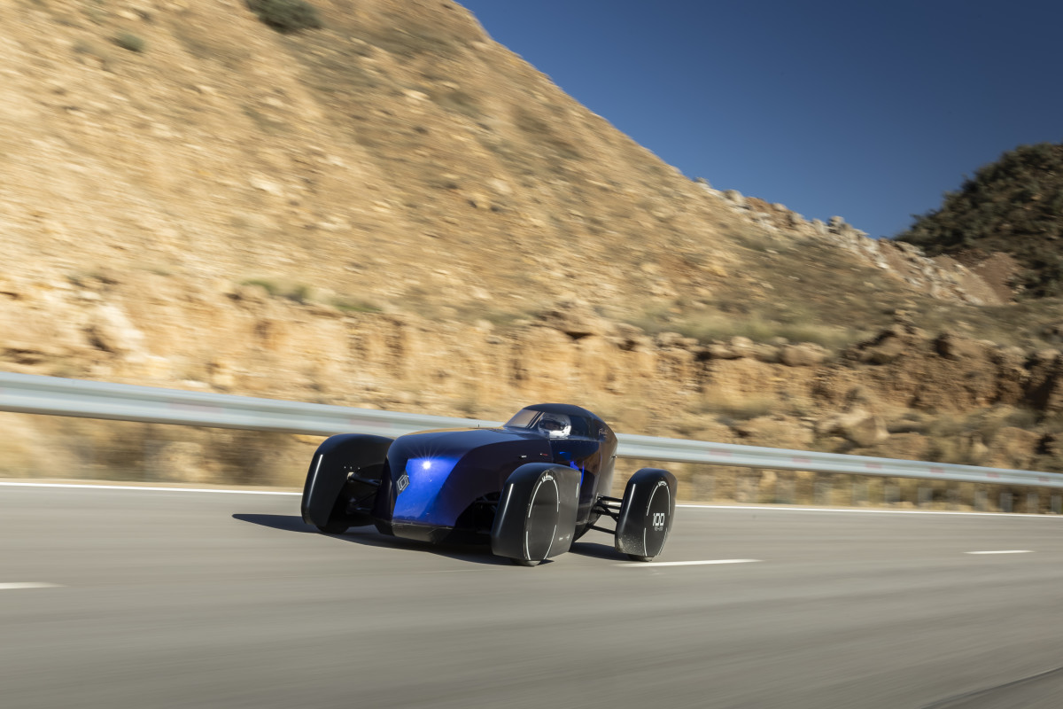 Este estranho Renault EV acaba de estabelecer um recorde selvagem de autonomia elétrica