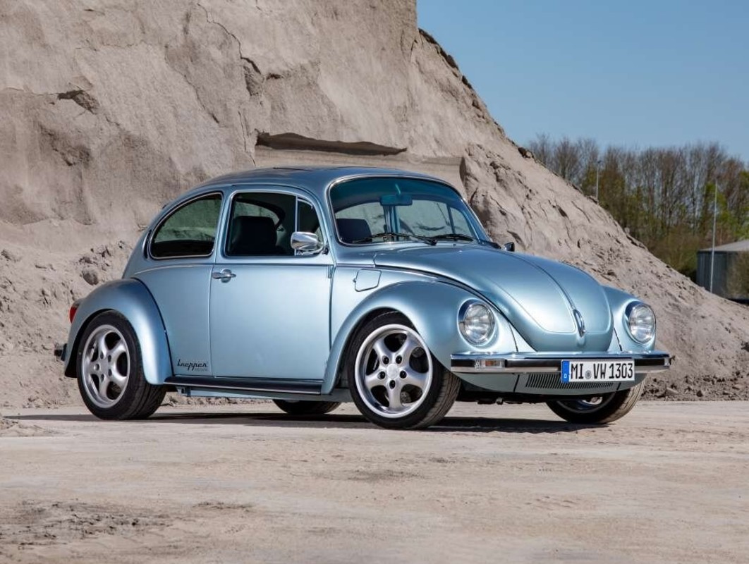 Este fusca clássico de 600 HP esconde um segredo do Porsche Taycan