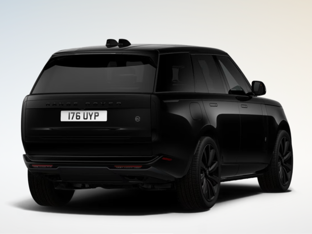 Range Rover SV Black chega como o carro-chefe mais furtivo da Land Rover até agora