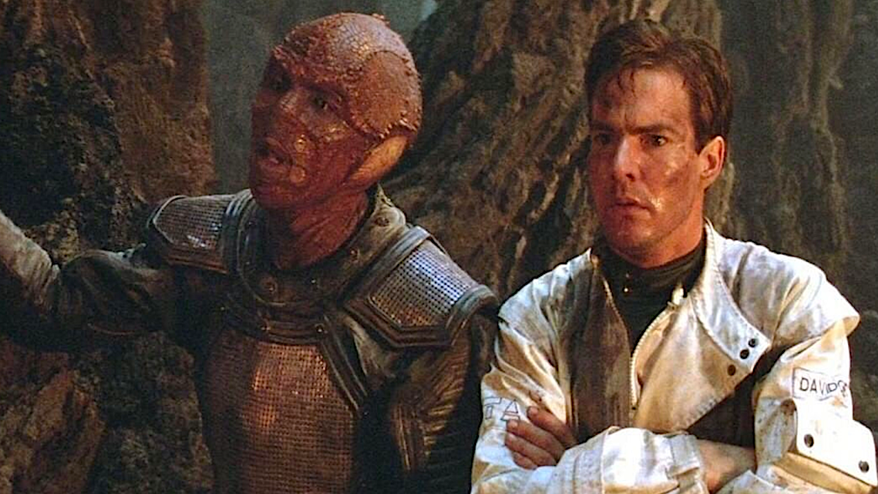 ‘Enemy Mine’ aos 40: uma aventura espacial empática que ainda ressoa fortemente hoje