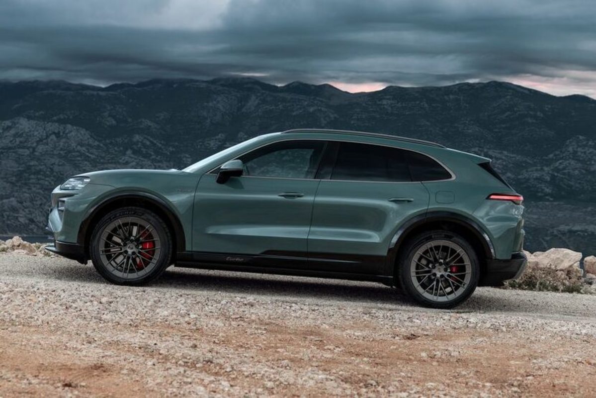 Porsche afirma que o novo Cayenne Electric é melhor fora de estrada do que o modelo a gasolina