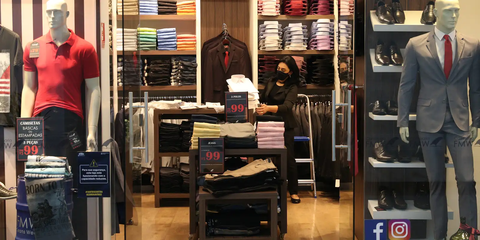 Entenda os direitos do consumidor para trocas de presentes de Natal