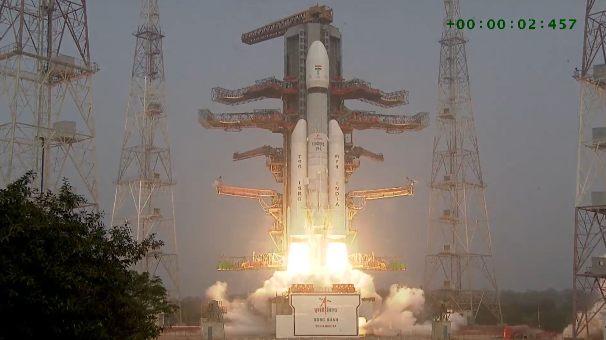 Foguete indiano lança satélite recorde de smartphone BlueBird 6 em órbita