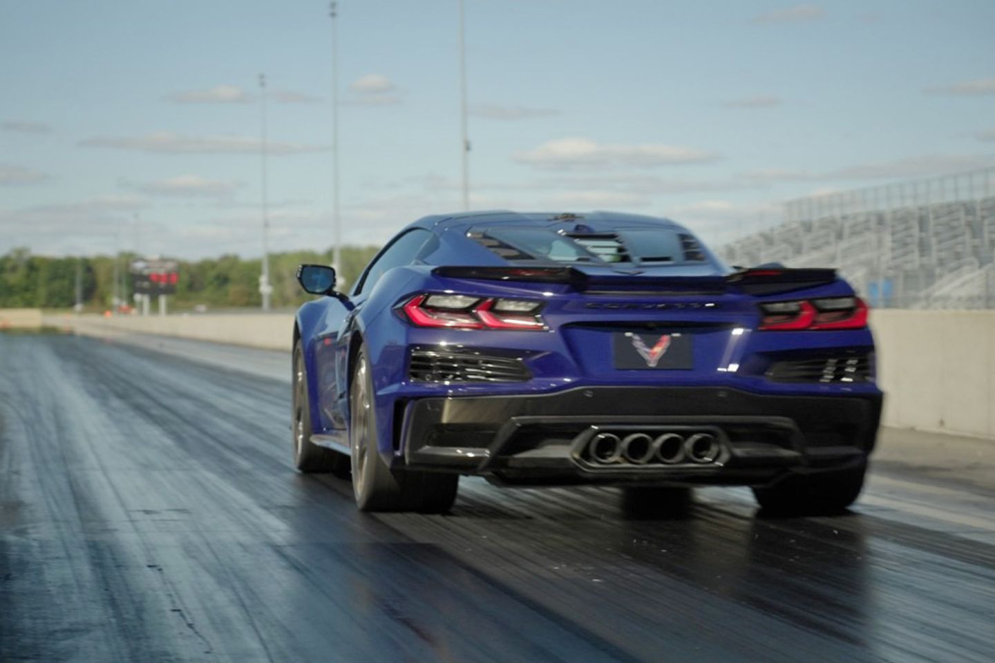 Corvette ZR1X é um monstro de drag strip que desafia EV