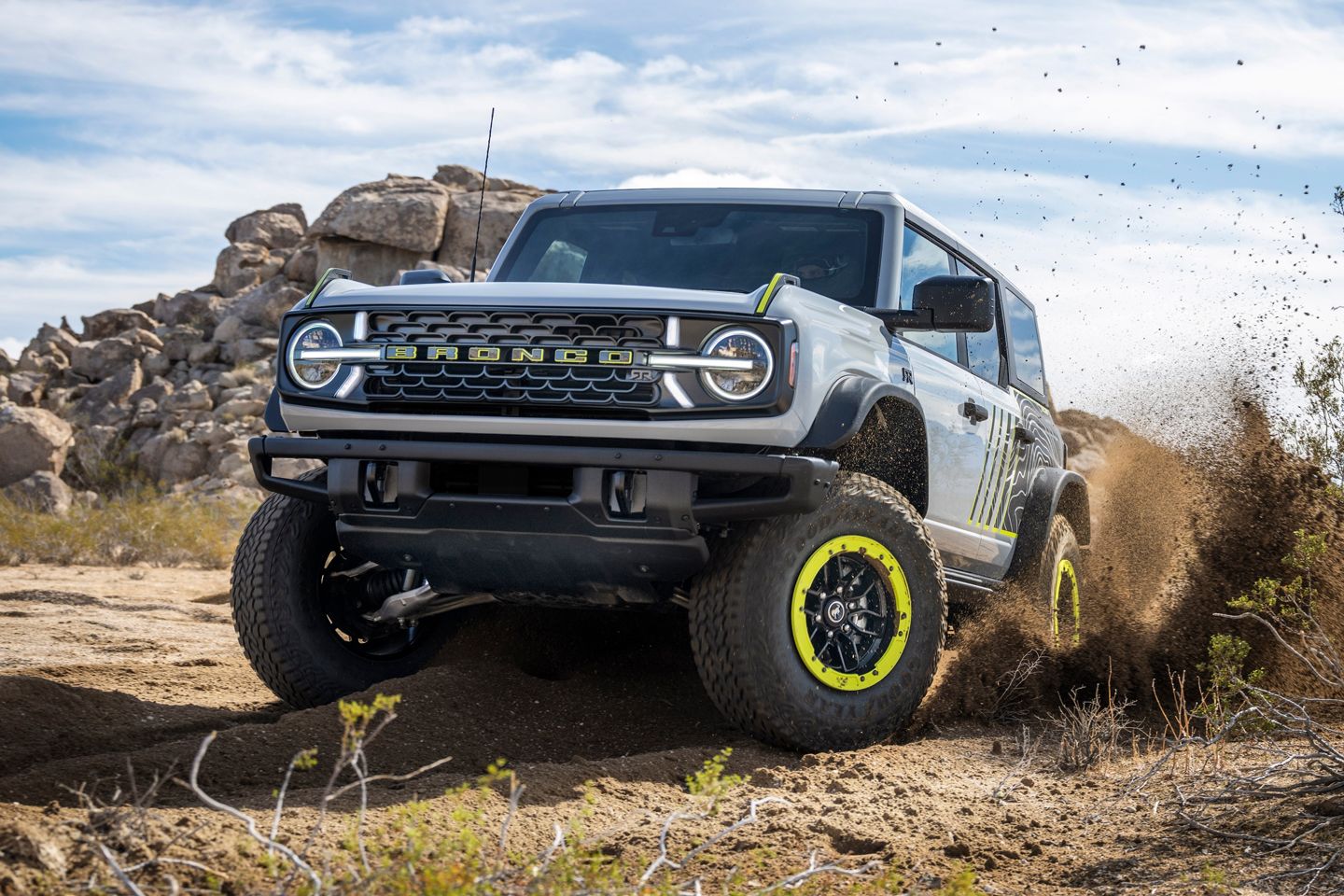 O novo Ford Bronco RTR está pronto para arrasar (rastejar)
