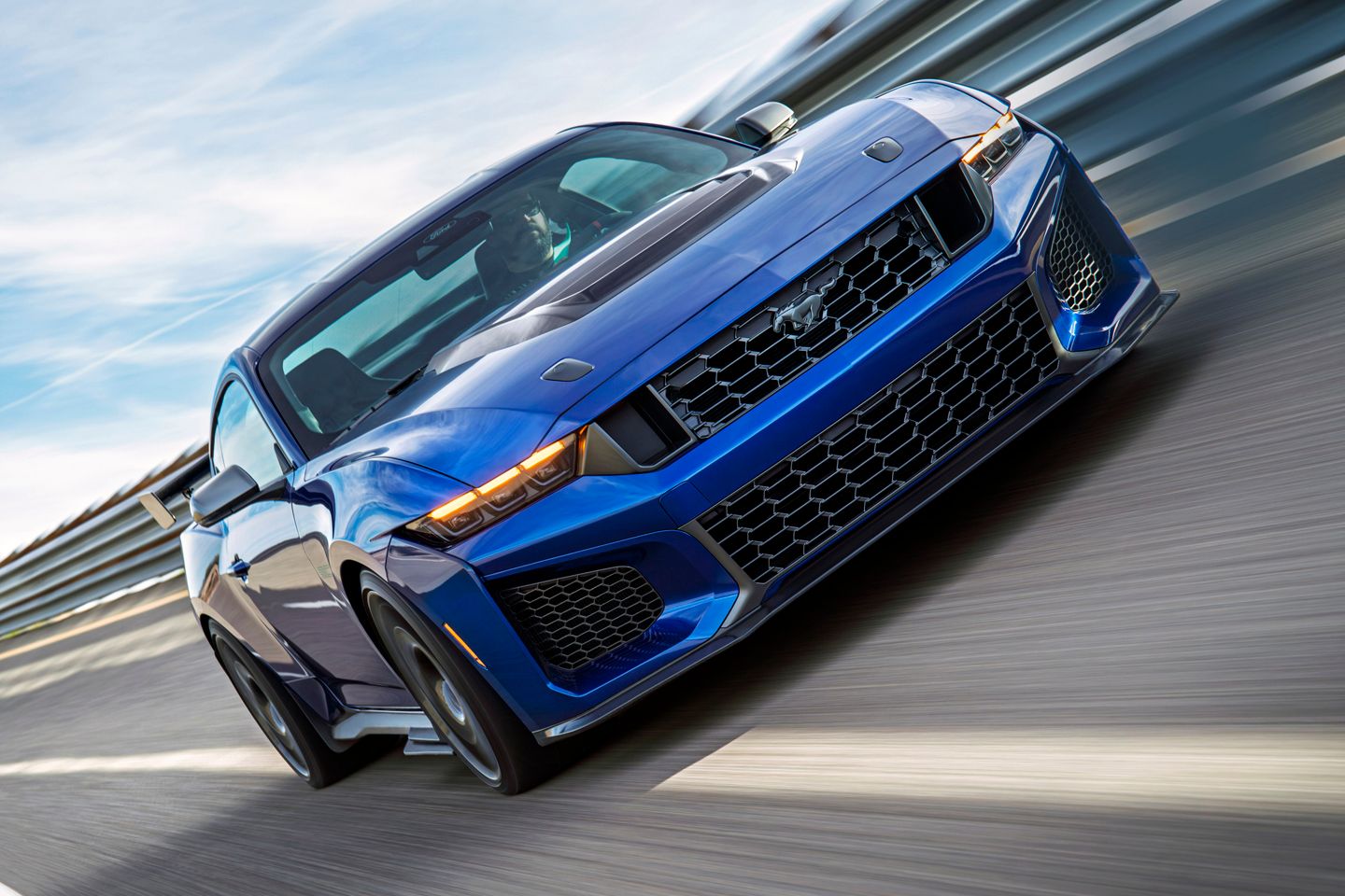 Novo Mustang Dark Horse SC recebe V8 superalimentado