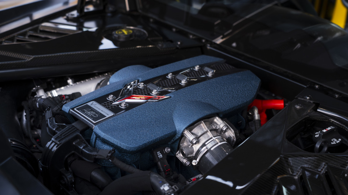 A Chevy está permitindo que os compradores construam motores Corvette novamente, mas apenas para os melhores acabamentos